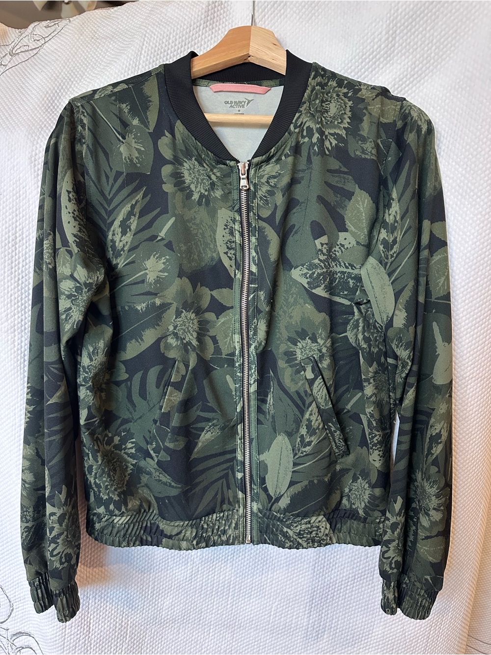 Old Navy Active Camotanical Floral Camo Bomber Jacket Size M